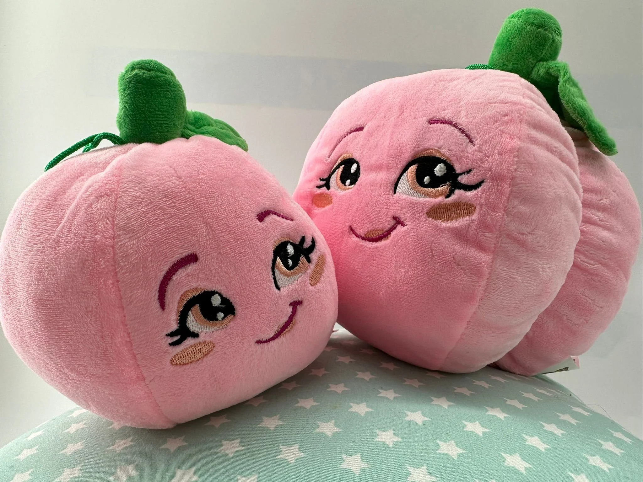 SOMA Boba Pfirsich Kuscheltier Plüschtier 20 cm Kaufladenzubehör