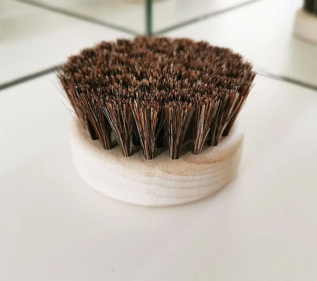Lullalove Trockenbürste für Büste Hals und Nacken