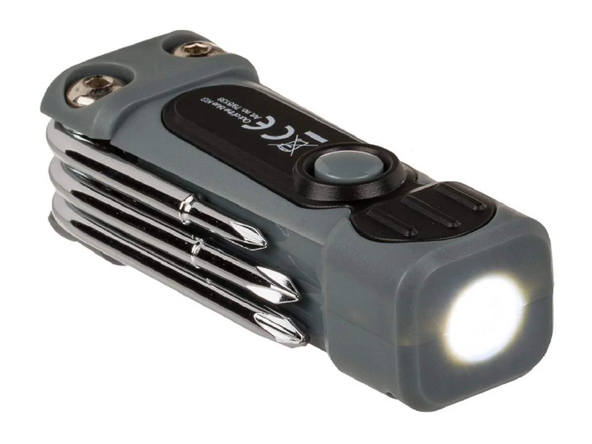 Multitool mit 8 Funktionen – Edelstahl, kompakt