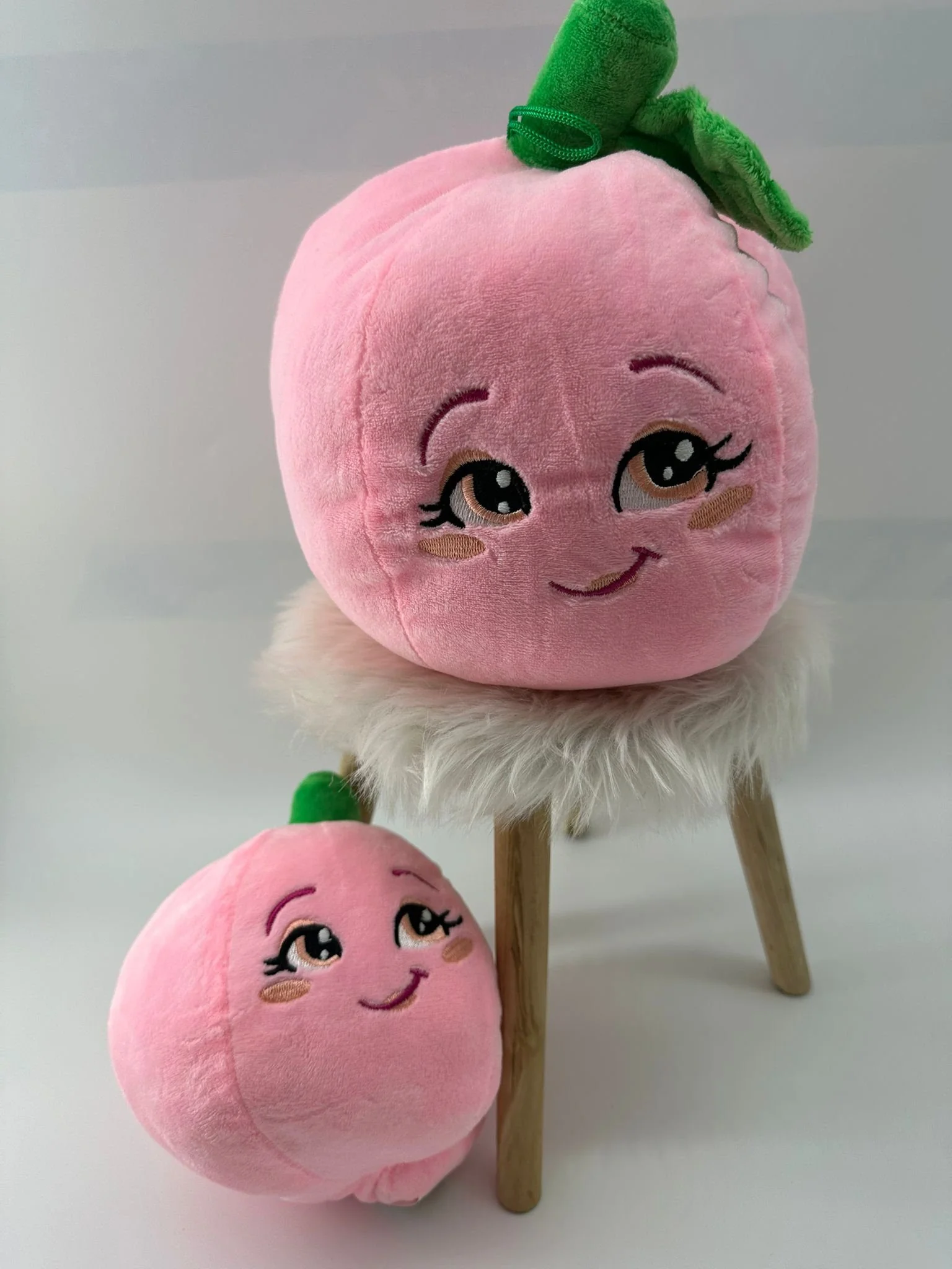 SOMA Boba Pfirsich Kuscheltier Plüschtier 20 cm Kaufladenzubehör